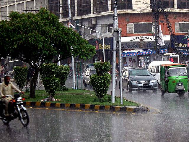 آئندہ 24گھنٹوں کے دوران سندھ ، پنجاب اور بلوچستان میں بادل برسیں گے : محکمہ موسمیات