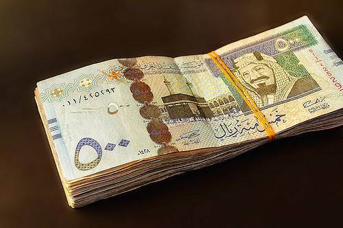 سعودی عرب میں غیر ملکی ورکرز کے اہلخانہ پر بھی ٹیکس عائد