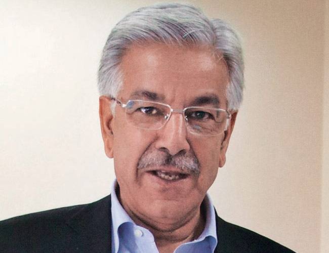 وزیراعظم کے بعد خواجہ آصف کا اقامہ بھی سامنے آ گیا