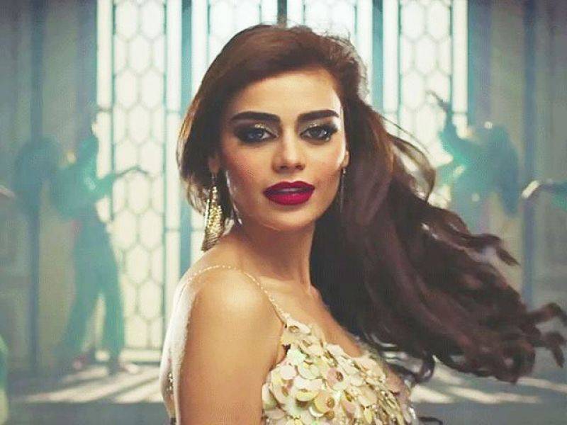 سوشل میڈیا صارفین کا پاکستانی آئٹم سانگ ’ کیف و سرور‘ پر شدید غصے کا اظہار 
