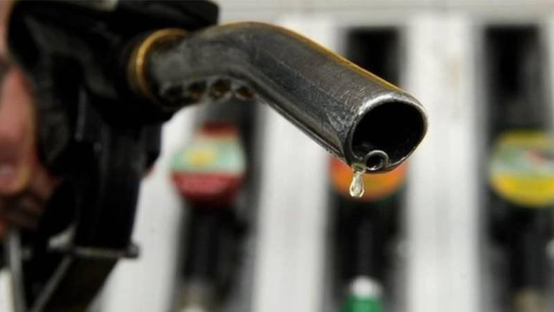 پٹرول کی قیمت میں 3روپے 67پیسے کمی کی سفارش 