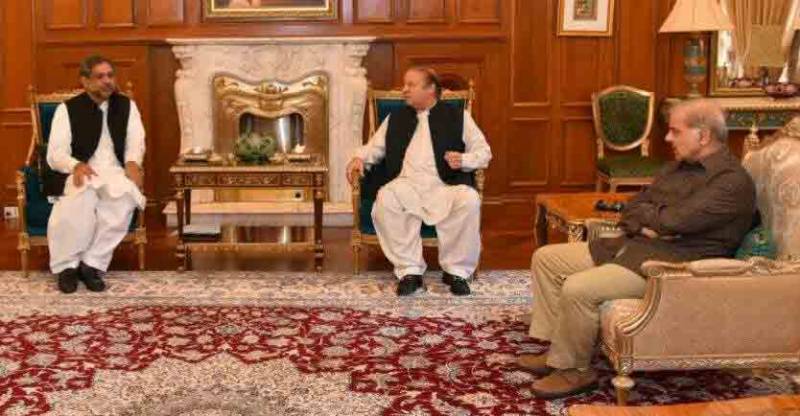 وزیر اعظم آج پارٹی سے مشاورت کے بعد کابینہ کا اعلان کریں گے