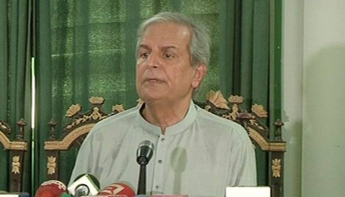 ملتان میں پی ٹی آئی کے کارکنوں کی جاوید ہاشمی پر حملے کی کوشش 