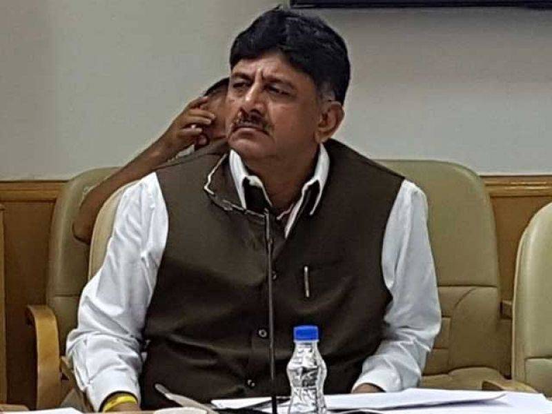 کرپشن کے الزام میں بھارتی وزیر قانون گرفتار، کروڑوں کی نقدی بر آمد
