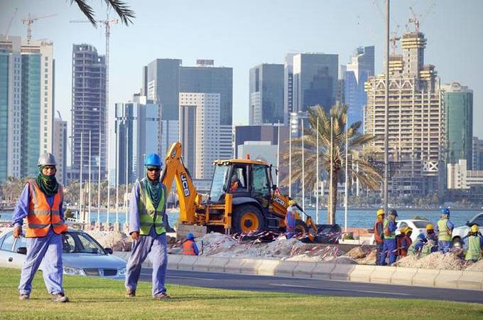 قطر نے بعض غیر ملکیوں کو مستقل اقامتی کارڈ زکے اجراءکابل منظور کر لیا