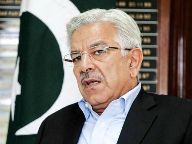 خواجہ آصف کو وزیر دفاع کی بجائے وزارت خارجہ کا قلمدان مل گیا 