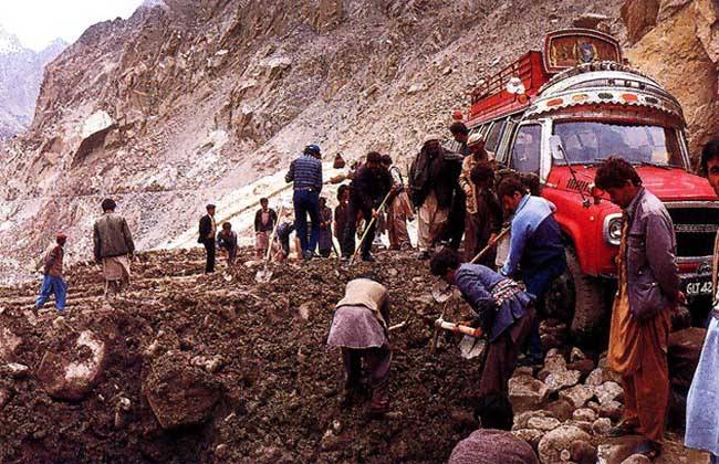 سکردو میں شدید بارشوں سے لینڈ سلائیڈنگ، 5افراد لاپتہ، 80سے زائد مکانات تباہ