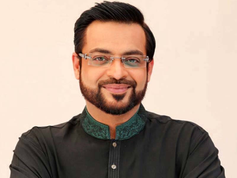 اینکر عامر لیاقت کے خلاف پشاور میں مظاہرہ