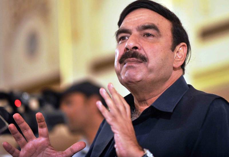 نواز شریف فوج سے این آر او مانگ رہے ہیں: شیخ رشید