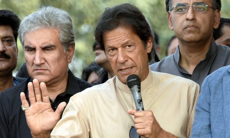 عمران خان کی اپنے کارکنوں کو نواز شریف کی ریلی سے دور رہنے کی ہدایت