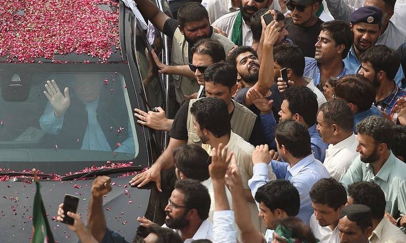 یہ منتخب وزیراعظم کی نہیں 20 کروڑ عوام کی توہین ہے : نواز شریف 