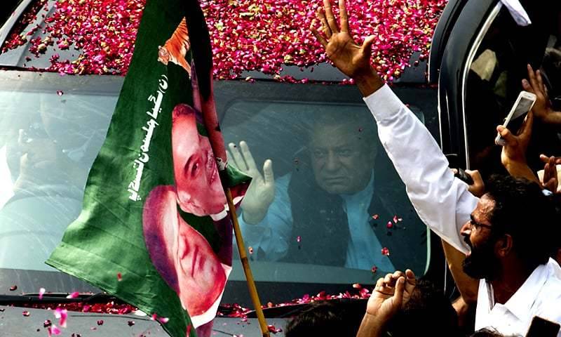 سابق وزیراعظم کی گھر واپسی، چوتھے روز قافلہ لاہور کی جانب رواں دواں