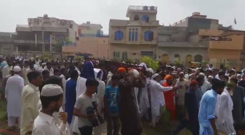 لالہ موسیٰ: نواز شریف کی ریلی میں جاں بحق ہونیوالا لڑکا سپرد خاک