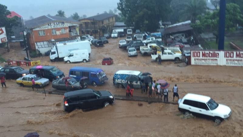 مغربی افریقی ملک سیرالیون میں سیلاب اور لینڈ سلائیڈنگ سے 180افراد ہلاک