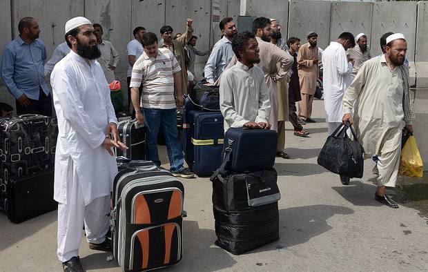 روزگار کی تلاش میں عرب ممالک جانیوالے پاکستانیوں کی تعداد میں کمی