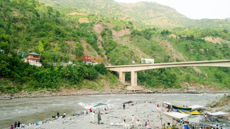 کوہالہ: دریائے جہلم میں شرط لگا کرچھلانگ لگانے والا نوجوان ڈوب کر جاں بحق 