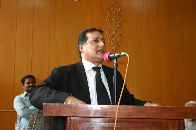 ملتان بار کے صدر شیر زمان کی فوری گرفتاری ٹل گئی