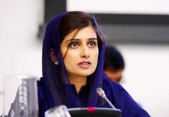 حکومت کو امریکی دھمکیوں کا جواب دینا چاہئیے ، حنا ربانی کھر