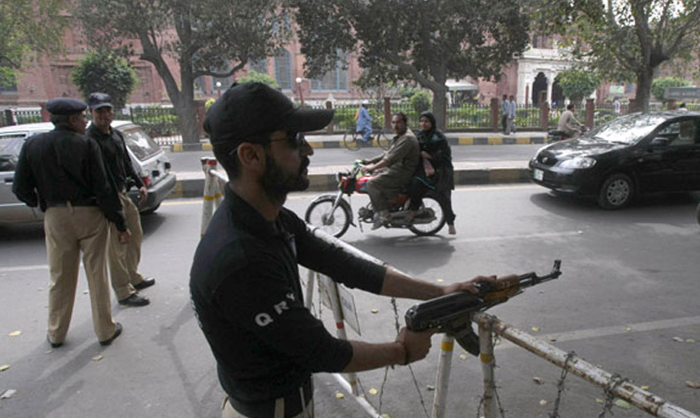 عید کے موقع پر پنجاب پولیس کے ملازمین کی چھٹیاں منسوخ ،24 گھنٹے ہائی الرٹ رہنے کا حکم جاری