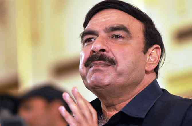زرداری چاہیں بھی تو وہ نواز شریف کا ساتھ نہیں دے سکتے، شیخ رشید