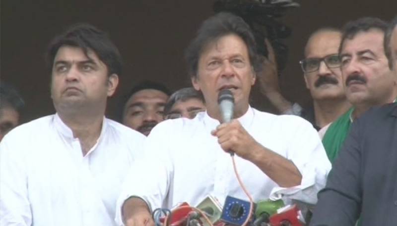 این اے 120 میں فیصلہ ہو گا کہ قوم عدلیہ کیساتھ کھڑی ہے یا ڈاکو کیساتھ ہے: عمران خان