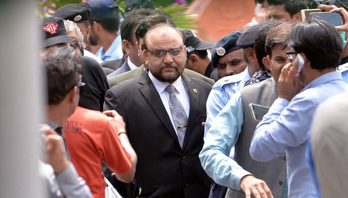 پاناما ریفرنسز کی تیاری، واجد ضیاء نے نیب لاہور کو اپنا بیان ریکارڈ کرا دیا
