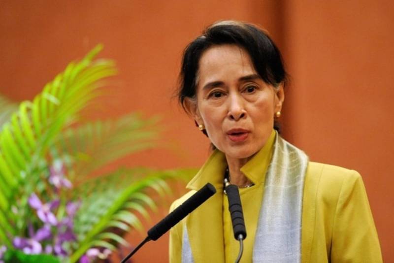 میانمار کی رہنما آنگ سان سوچی سے نوبل انعام واپس لے لینا چاہیئے ،برطانوی میڈیا