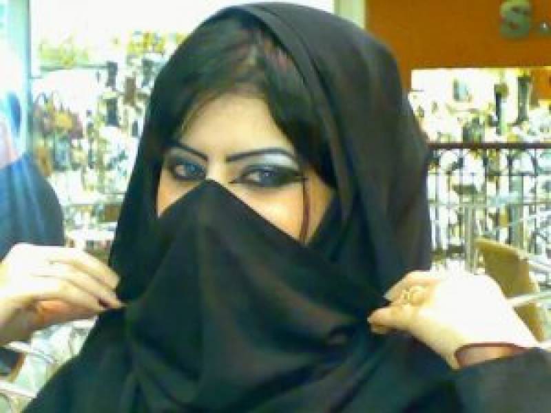 خواجہ سرا دلہن بن کر پورے گھر کا صفایا کرکے فرار