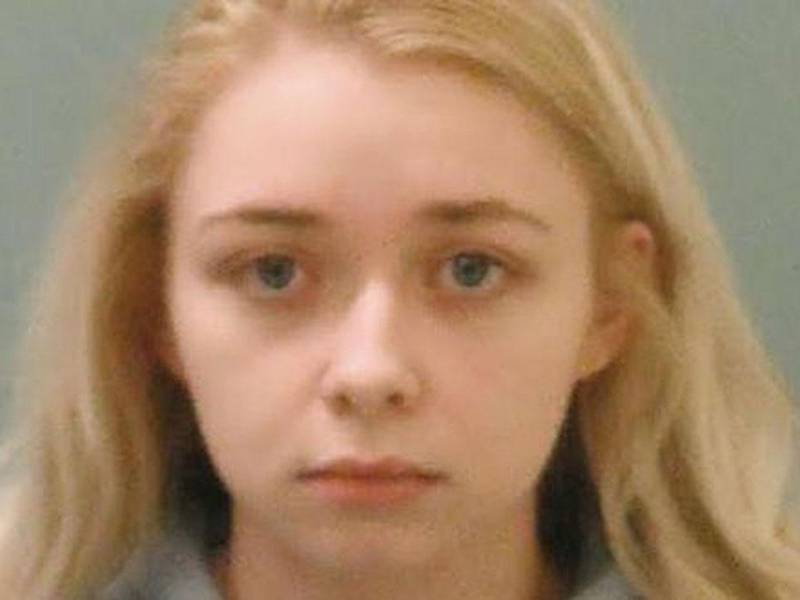 برطانوی لڑکی نے جعلی پولیس افسر بن کر دوست کو 2سال دھوکہ دیا