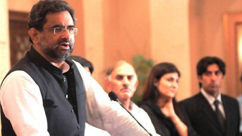 امریکی پابندیوں سے دہشت گردوں کو فائدہ ہو گا : شاہد خاقان عباسی