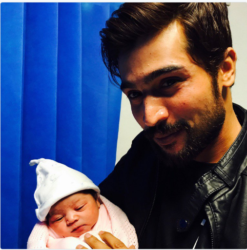 بیٹی کی پیدائش پر محمد عامر کے گھر میں خوشیوں کا سماں