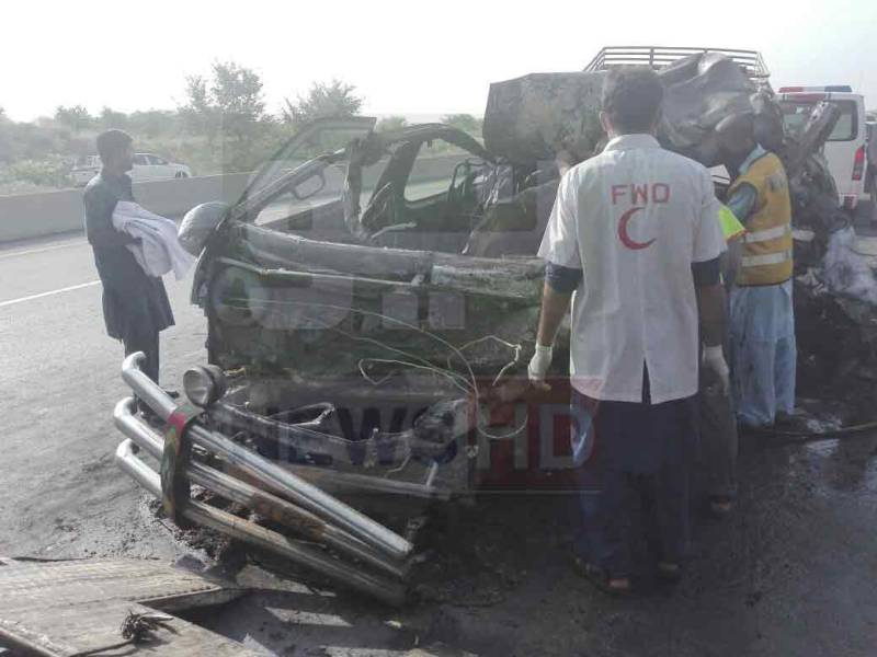 راولپنڈی، ٹریفک حادثے میں 14 افراد جاں بحق