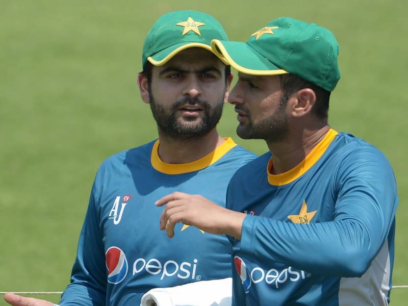 شعیب ملک نے سیلفی بوائے کی بے عزتی کر ڈالی