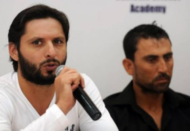 پی سی بی ایوارڈ تقریب :یونس اور شاہدآفریدی کا انعام ایدھی فاؤنڈیشن کو دینے کا فیصلہ