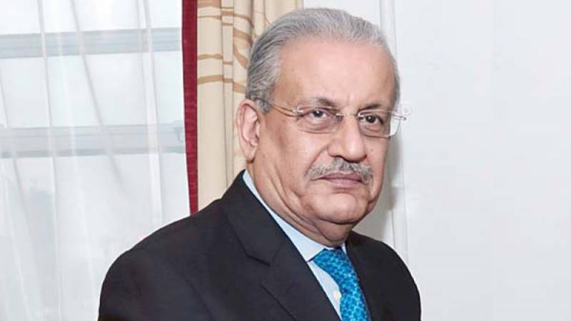 چیئرمین سینیٹ سے وزیر برائے پاکستان ریلویز خواجہ سعد رفیق کی اہم ملاقات