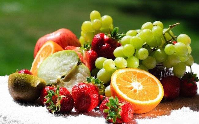 زیادہ پھل کھائیں اور موٹاپا دور بھگائیں