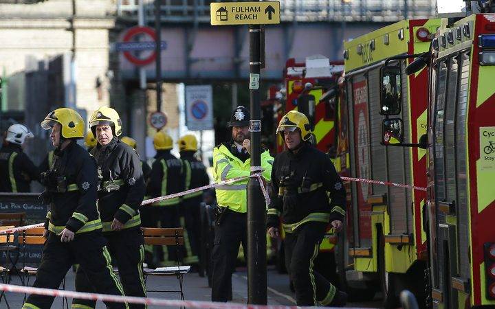 لندن ٹرین دھماکہ، اٹھارہ سال کے مشتبہ شخص کو گرفتار کر لیا گیا