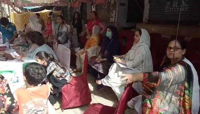 تخت لاہور کا تاج کس کے سر سجے گا،فیصلہ آج ہو گا