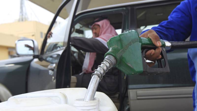 سعودی عرب ,پٹرول کے نرخ نومبر سے انتہائی حد تک بڑھانے کی تجویز پرغور