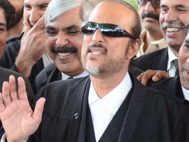 عمران خان کے خلاف کسی عدالت میں نااہلیت کا کوئی مقدمہ زیر سماعت نہیں: بابر اعوان 