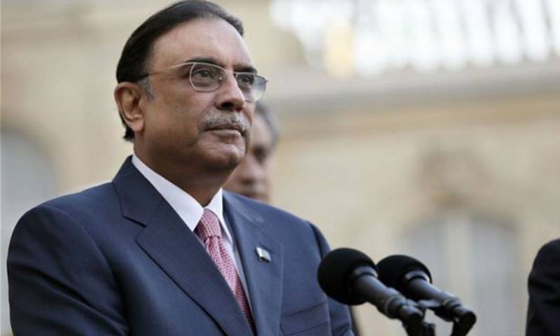 مشرف اتنا بہادر ہے توفرار ہونے کے بجائے آکر عدالتوں کا سامنا کرے، آصف زرداری 