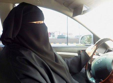 سعودی عرب، خواتین کو آدھے دماغ کا کہنے والے مفتی پر پابندی عائد