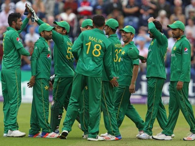 کرکٹرز کا بورڈ کو اپنے علاوہ خاندان کی معلومات دینے سے انکار