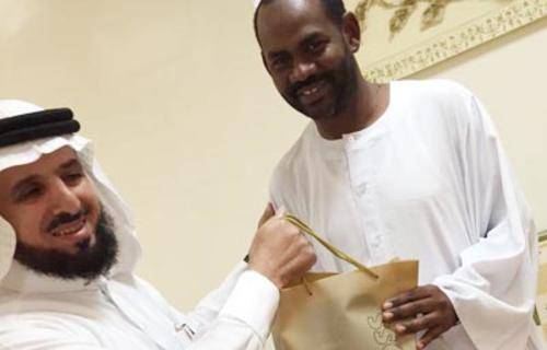 ایماند ار سوڈانی نے سعودی شہری کے لاکھوں ریال قیمتی زیورات پہنچا کر سب کے دل جیت لیے
