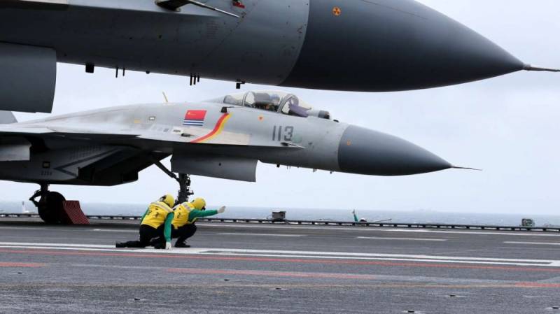 ائیر مارشل حسیب پراچہ نے چین کا جدید ترین جنگی جہاز اُڑایا
