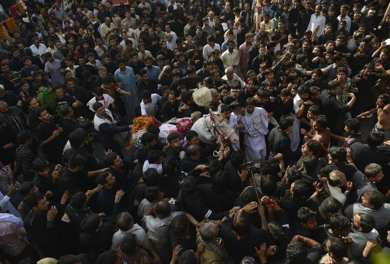 ملک بھر میں یوم عاشور عقیدت و احترام سے منایا جا رہا ہے
