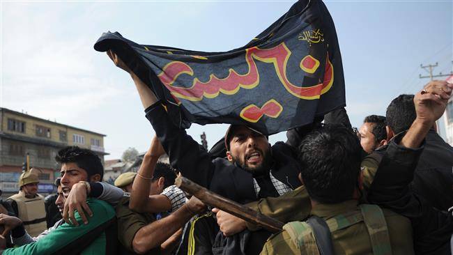 مقبوضہ کشمیر میں بھارتی فورسز کا عزا داروں پر تشدد