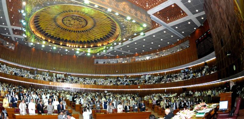 انتخابی اصلاحاتی بل کی شق 203 اصل میں ہے کیا ؟اور اس سے نواز شریف کو کیا فائدہ ہو گا؟