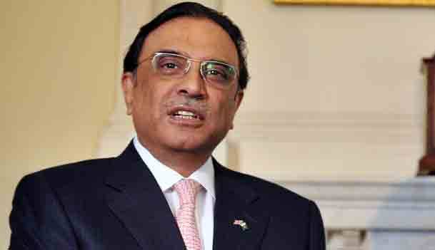 نواز شریف نے 10 پیغامات بھجوائے البتہ ان سے کوئی بات نہیں ہوئی، زرداری