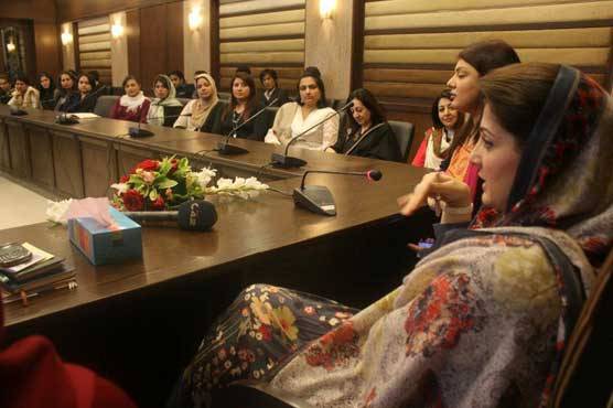 ن لیگی ایم پی ایز کو سیکیورٹی اہلکاروں نے چودھری منیر کےگھر جانےسے روک دیا 